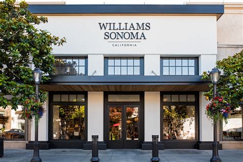 who owns william sonoma.